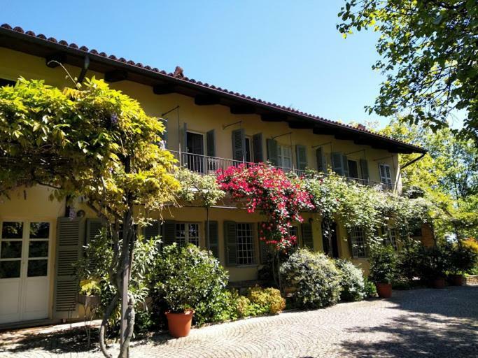 Sotto La Luna Bruna B&B Cocconato Exterior foto